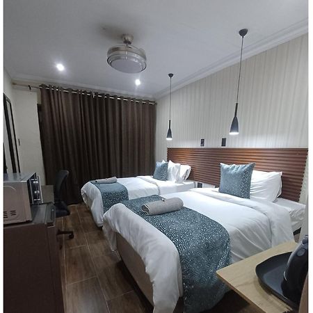 Delux Guesthouse Volksrust المظهر الخارجي الصورة