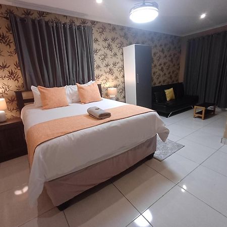 Delux Guesthouse Volksrust المظهر الخارجي الصورة