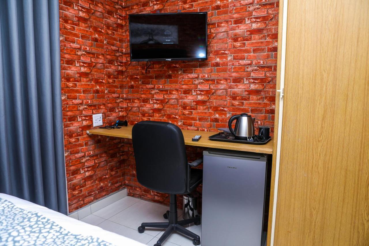 Delux Guesthouse Volksrust المظهر الخارجي الصورة