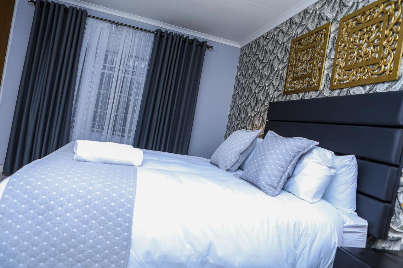 Delux Guesthouse Volksrust المظهر الخارجي الصورة