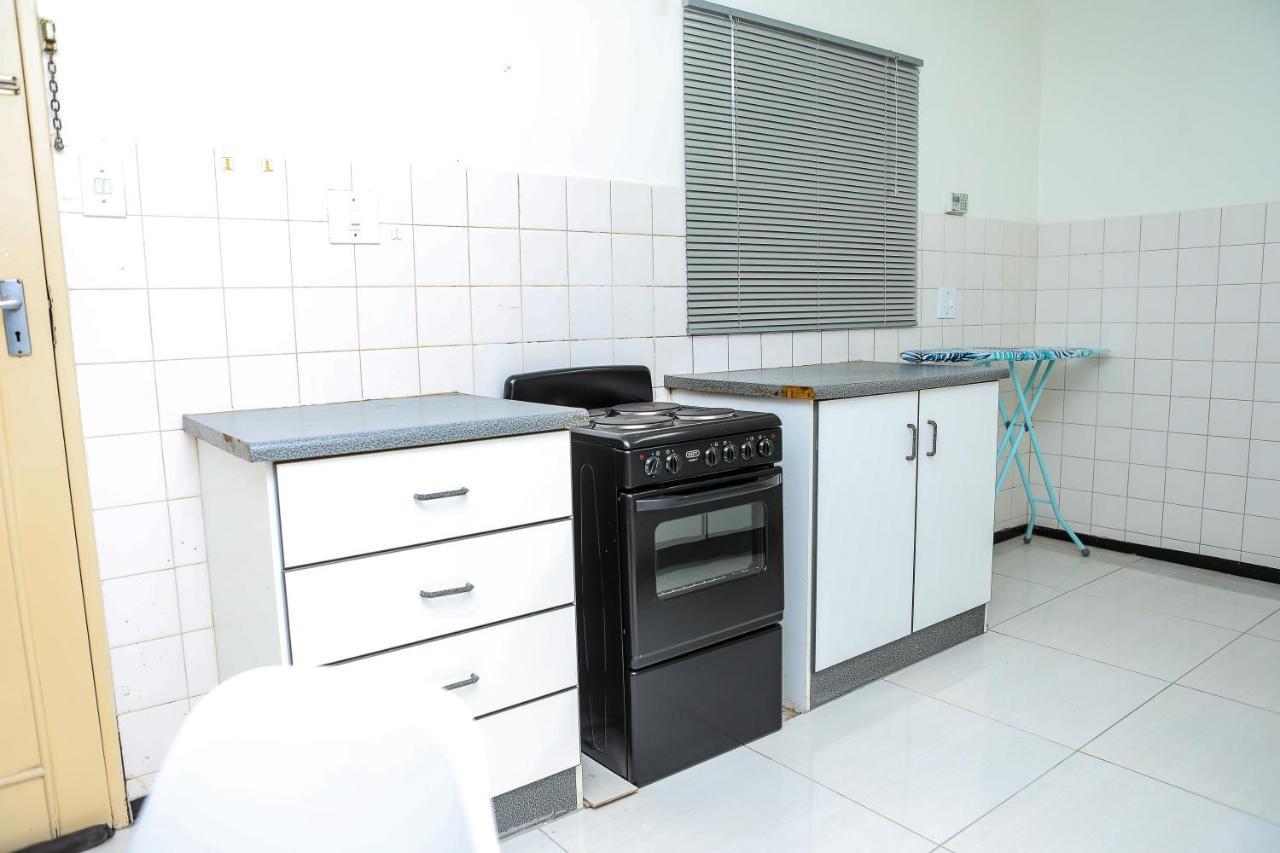 Delux Guesthouse Volksrust المظهر الخارجي الصورة