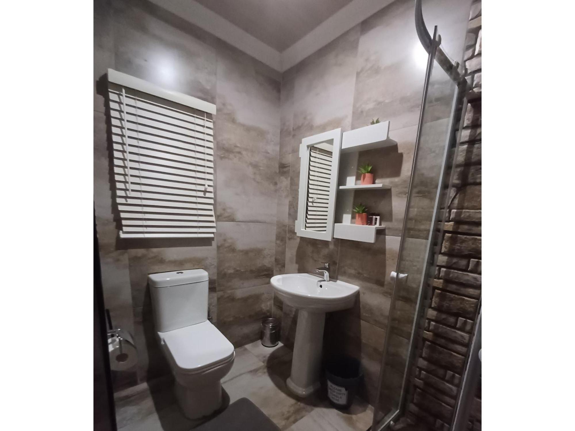 Delux Guesthouse Volksrust المظهر الخارجي الصورة